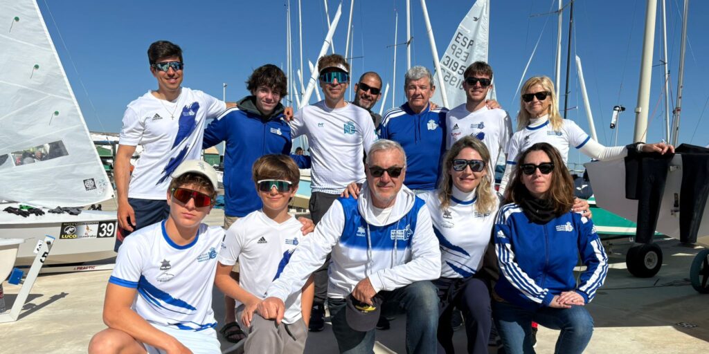 Regatistas de la clase Snipe del Real Club Náutico de Torrevieja