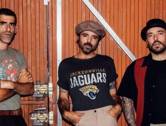 Los tres integrantes de la banda madrileña de rock Sidecars