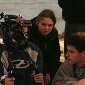 Lucía Samper con su equipo de rodaje y actores