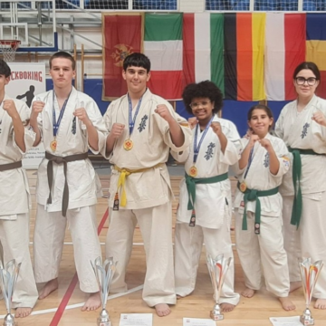 Equipo de jovenes de Saito Dojo Torrevieja
