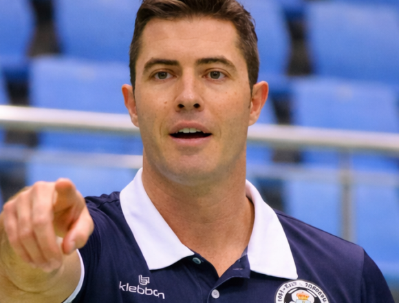 Aarón Álvarez durante un partido de categorías base del Balonmano Mare Nostrum de Torrevieja