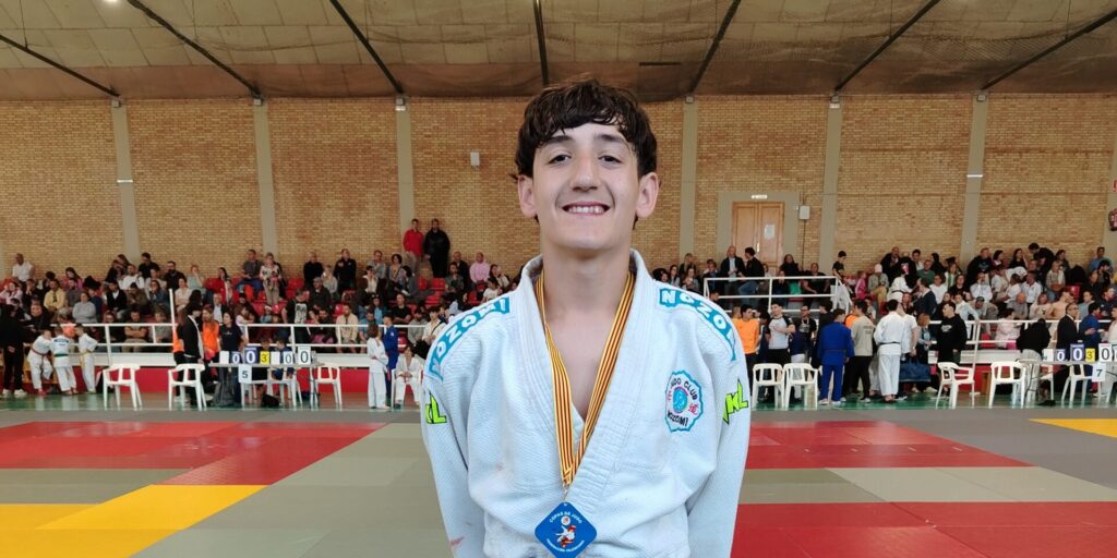 Uno de los medallistas de oro del Judo Club Nozomi