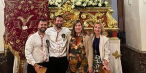 Cuatro miembros de la nueva Junta Directiva de la Cofradía de San Juan Evangelista
