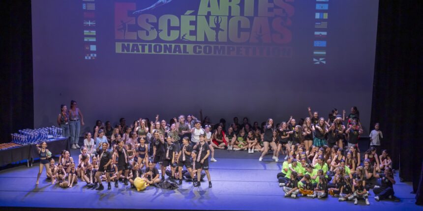 Competición Nacional de Danza 2026 celebrada en el Teatro Municipal de Torrevieja con más de 400 bailarines