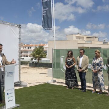 va3468-plan-vive-viviendas-protegidas-la-manguilla.jpg Eduardo Dolón presenta el Plan Vive en la parcela de La Manguilla