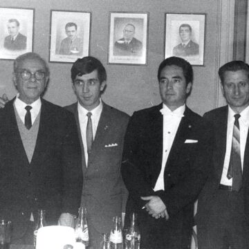 Enrique García Asensio director honorífico de la Orquesta de Flautas Casanovas
