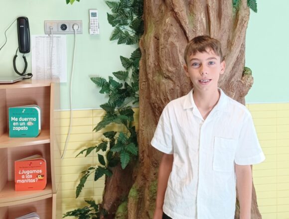 Máikel Martínez del CEIP Habaneras gana el premio Faraday de ciencia recreativa de la UNED