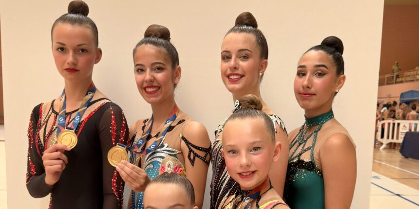 va3469-club-gimnasia-ritmica-torrevieja-trofeo-federacion-provincial.jpg Gimnastas del Club de Gimnasia Rítmica de Torrevieja en el Trofeo Federación