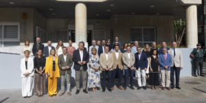 Pérez Llorca y el Consell junto al Ayuntamiento de Torrevieja