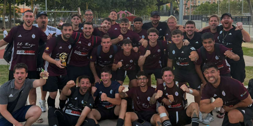 VA3468-torrevieja-seven-campeon-espana-minifutbol-aemf-f7.jpg Jugadores de Torrevieja Seven celebran el título del Campeonato de España AEMF F7 de minifútbol