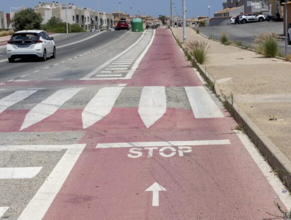 VA3472-carril-bici-torrevieja-fondos-feder.jpg Carril bici en Torrevieja financiado con fondos FEDER