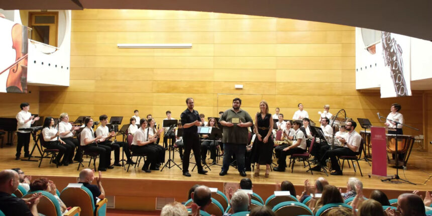 va3473-banda-juvenil-umt-jesus-hidalgo-vera.jpg Banda Juvenil de la Unión Musical Torrevejense durante el estreno de una obra de Jesús Hidalgo Vera