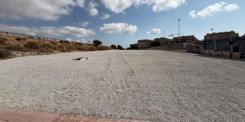 va3474-aparcamiento-disuasorio-avenida-estacion-torrevieja.jpg Nuevo aparcamiento disuasorio de la avenida de la Estación de Torrevieja