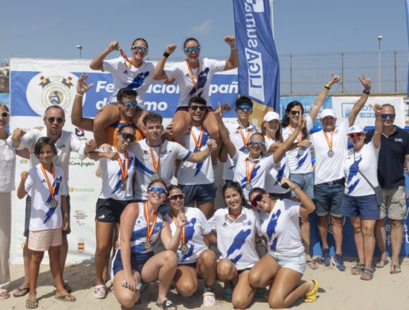 VA3476-rcnt-campeon-espana-remo-beach-sprint-2026.jpg Equipo del RCNT campeón de España de Remo Beach Sprint 2026 en Torrevieja