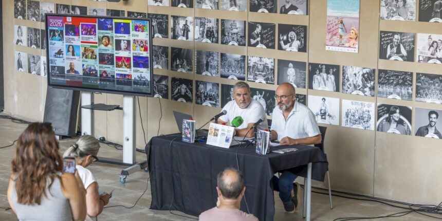 VA3475-programacion-cultural-torrevieja-noviembre-diciembre.jpg Antonio Quesada y Lalo Díez durante la presentación de la programación cultural de Torrevieja para el último cuatrimestre de 2026.