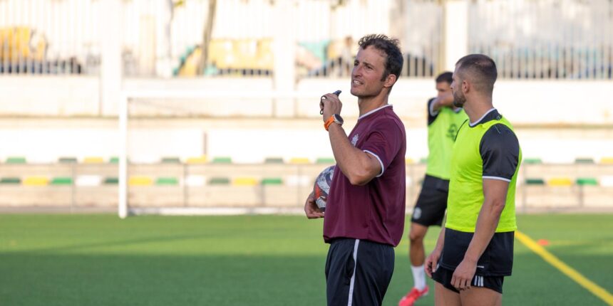 va3478-diego-piquero-entrenador-sc-torrevieja.jpg Diego Piquero entrenador del SC Torrevieja C.F.