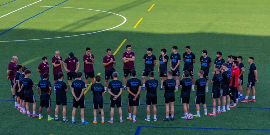 VA3475-sporting-costablanca-torrevieja-pretemporada-tercera-rfef.jpg Plantilla del Sporting Costablanca Torrevieja C.F. durante el inicio de la pretemporada para su debut en Tercera RFEF