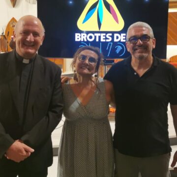 va-3482-brotes-de-olivo-sagrado-corazon-torrevieja.jpg Brotes de Olivo durante su concierto oracional en la parroquia del Sagrado Corazón de Torrevieja.