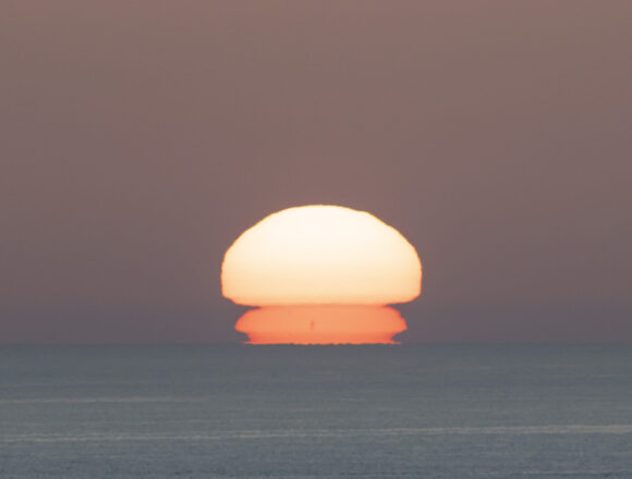 va-3480-tiempo-torrevieja-proyecto-mastral.jpg Sol sobre el mar de Torrevieja durante una jornada de tiempo estable.