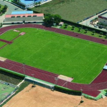 va-3482-pista-atletismo-ciudad-deportiva-torrevieja.jpg Pista de atletismo de la Ciudad Deportiva de Torrevieja donde se proyecta la remodelación de las gradas.