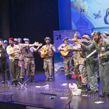 Los Sangochaos junto a las chirigotas gaditanas en el Festival de Carnaval de Torrevieja