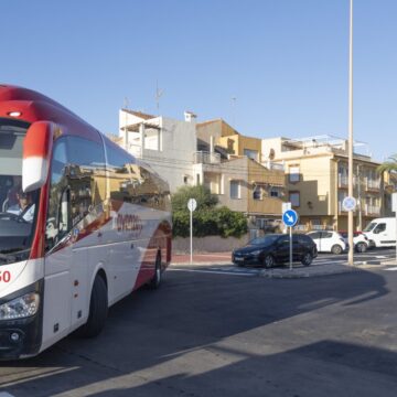 va-3482-reasfaltado-mar-azul-lo-ferris.jpg Obras de reasfaltado y mejora de la accesibilidad en Mar Azul y Lo Ferrís, Torrevieja.