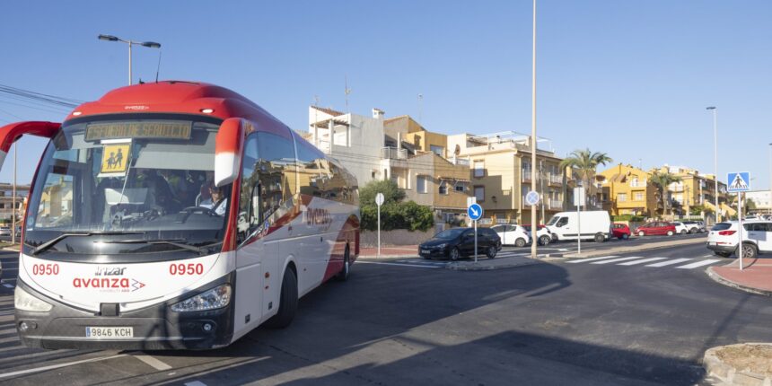 va-3482-reasfaltado-mar-azul-lo-ferris.jpg Obras de reasfaltado y mejora de la accesibilidad en Mar Azul y Lo Ferrís, Torrevieja.