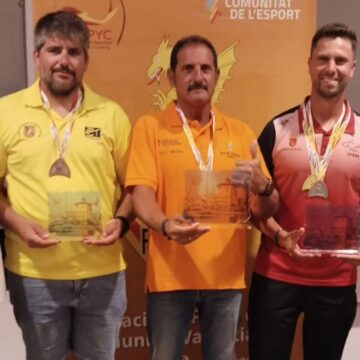 VA-3481-eduardo-melgarejo-campeon-espana-pesca.jpg Eduardo Melgarejo, del Club Náutico Marina Internacional de Torrevieja, campeón de España.