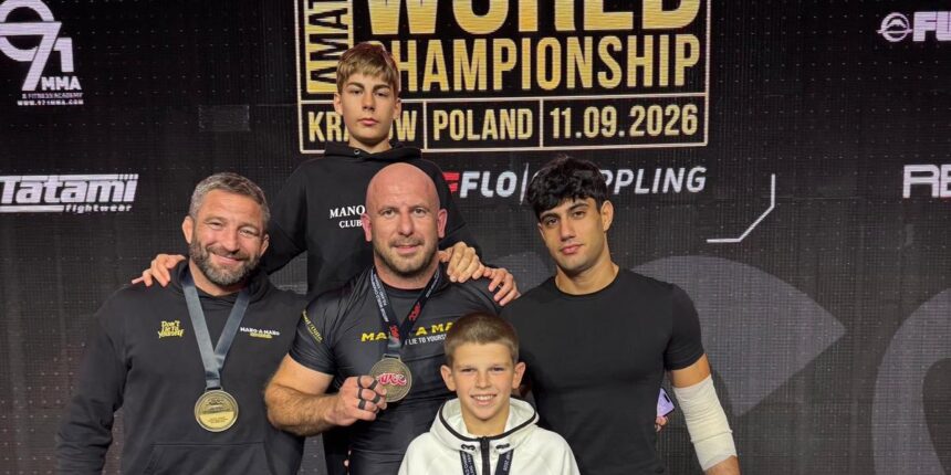 Deportistas del Club Mano a Mano de Torrevieja tras sus resultados en el Campeonato Mundial Amateur de la ADCC.