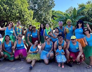 Participantes en los Días de Ocio Azul Inclusivo de AMFA en Aquópolis Torrevieja