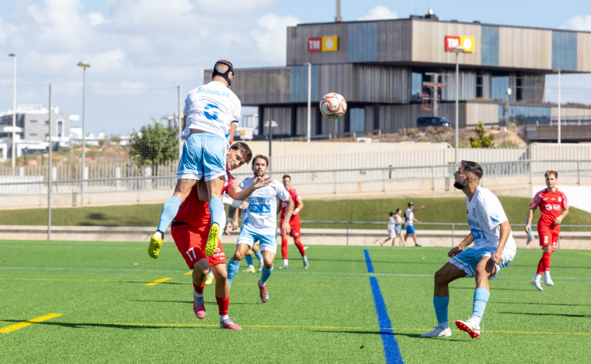 Clasificación del grupo 6 de Tercera Federación tras la jornada 2, con el SC Torrevieja CF en la décima posición.