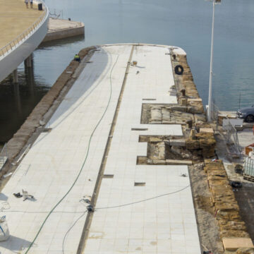 VA-3483-recuperacion-muelle-minguez-torrevieja.jpg Vista aérea de las obras de recuperación del Muelle Mínguez en el puerto de Torrevieja.