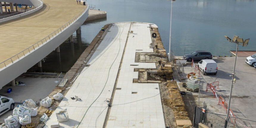 VA-3483-recuperacion-muelle-minguez-torrevieja.jpg Vista aérea de las obras de recuperación del Muelle Mínguez en el puerto de Torrevieja.