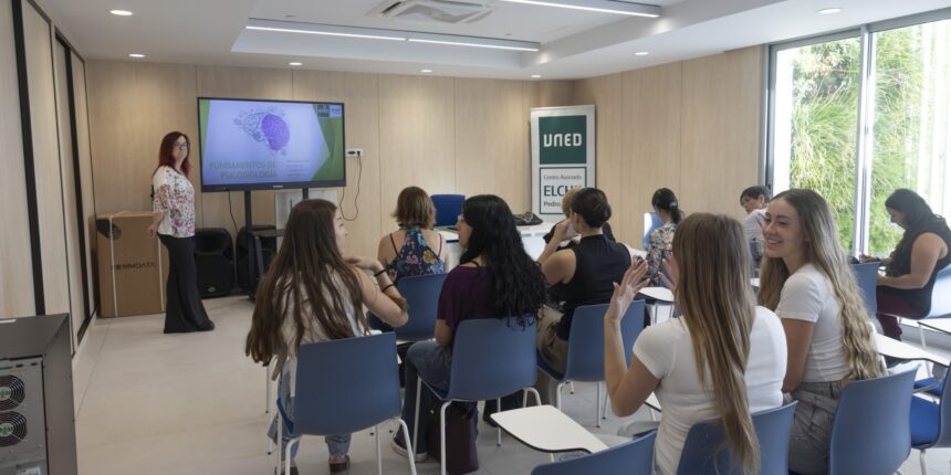 va-3484-sede-universitaria-torrevieja-psicologia.jpg Inicio de las clases en la Sede Universitaria de Torrevieja con el nuevo Grado de Psicología.