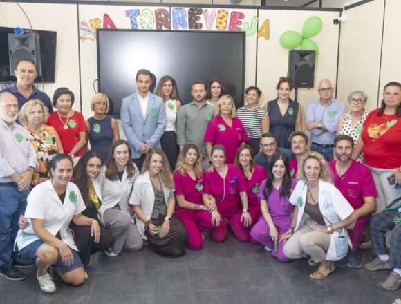 VA-3483-afa-torrevieja-dia-mundial-alzheimer.jpg Acto de AFA Torrevieja con motivo del Día Mundial del Alzheimer.