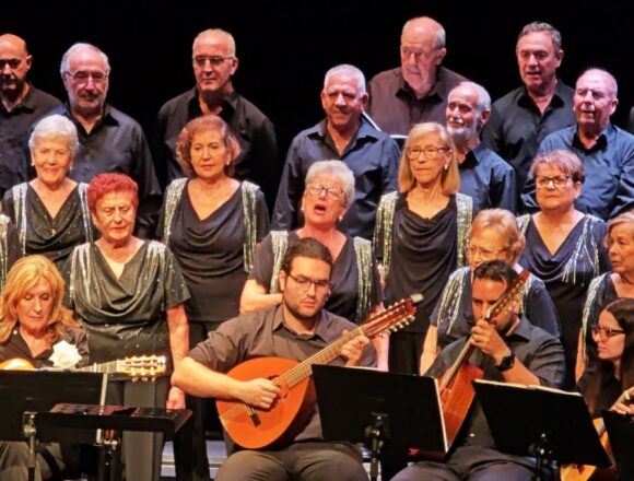 VA-3486-festival-entre-voces-cuerdas-torrevieja.jpg Agrupación Coral Manuel Barberá y Masa Coral José Hódar en el III Festival Entre voces y cuerdas de Torrevieja.