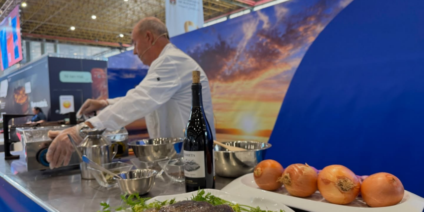 Gastronomía de Torrevieja en Alicante Gastronómica 2026 con productos del mar y Flor de Sal.